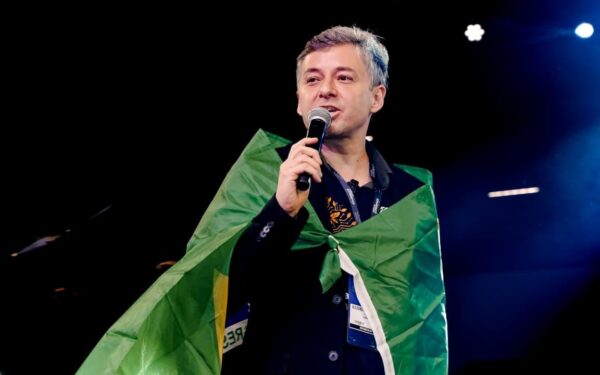 A Nova Economia Agêntica e o Manifesto da Brasil GEO